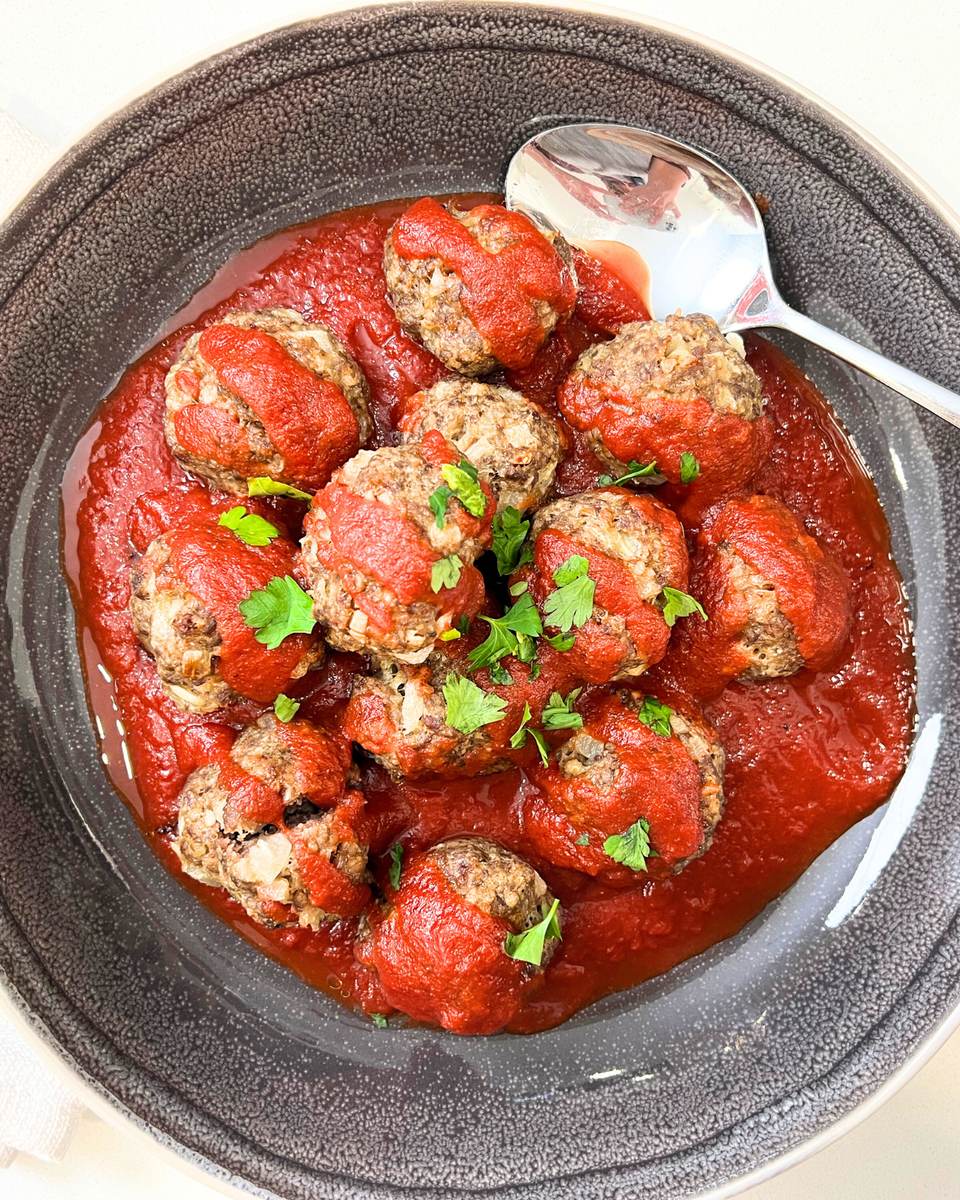 Oven Meatballs with Chili Sauce and Mashed Potatoes
