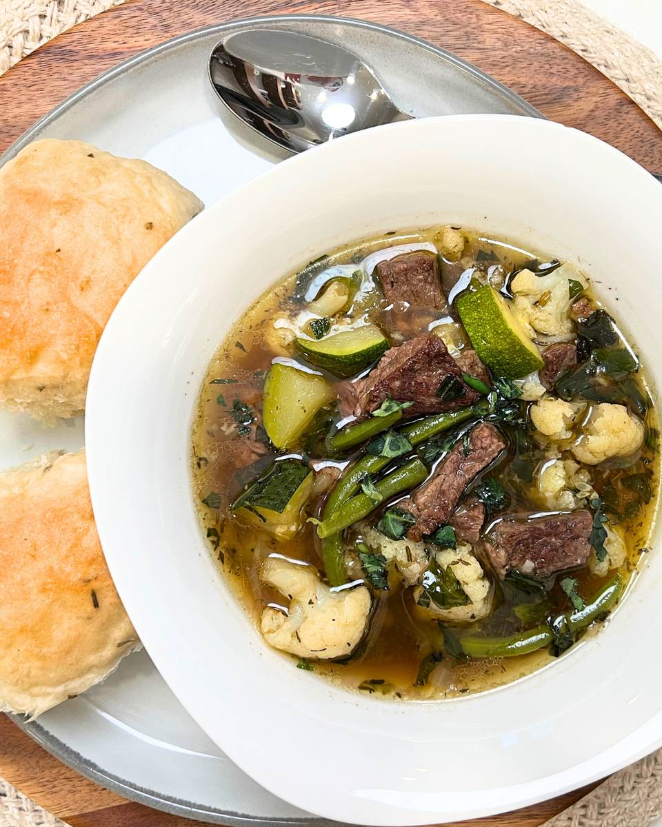 Beef and Vegetable Crockpot Soup