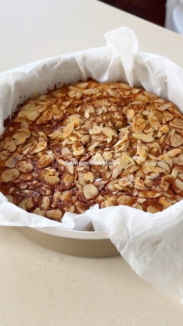Gluten Free Almond Cake